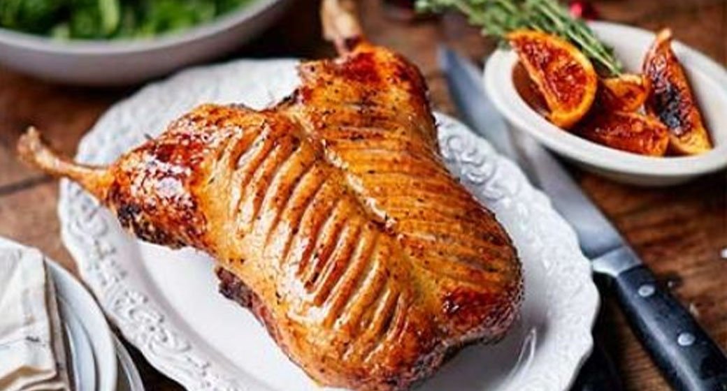 Grispy aromatic duck